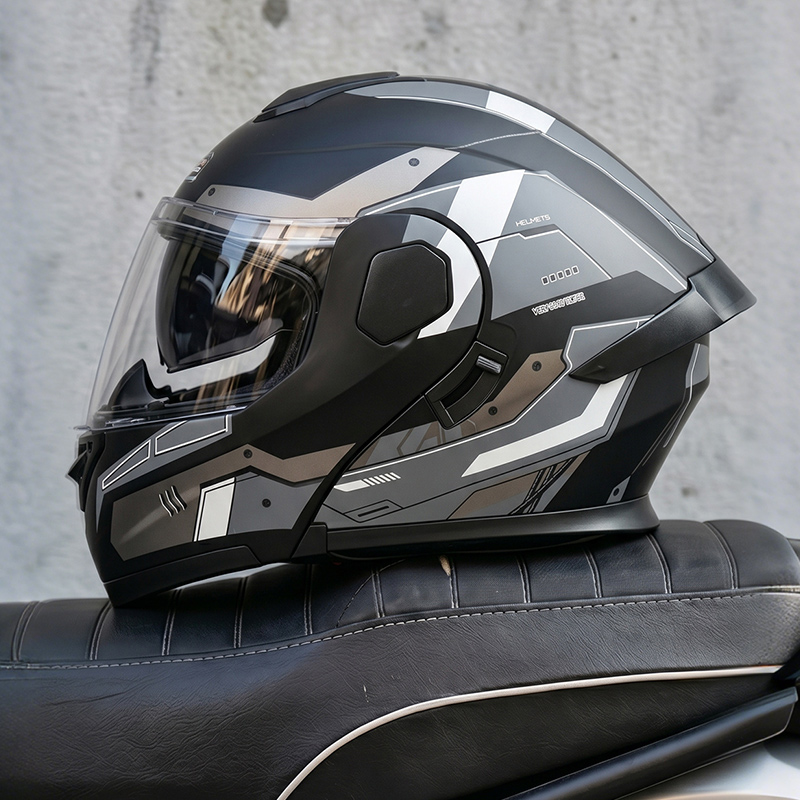 ドット認証済みアドファクトリーオープンフェイスオートバイヘル - Full Face Motorcycle Helmet With Bluetooth のレビューと価格